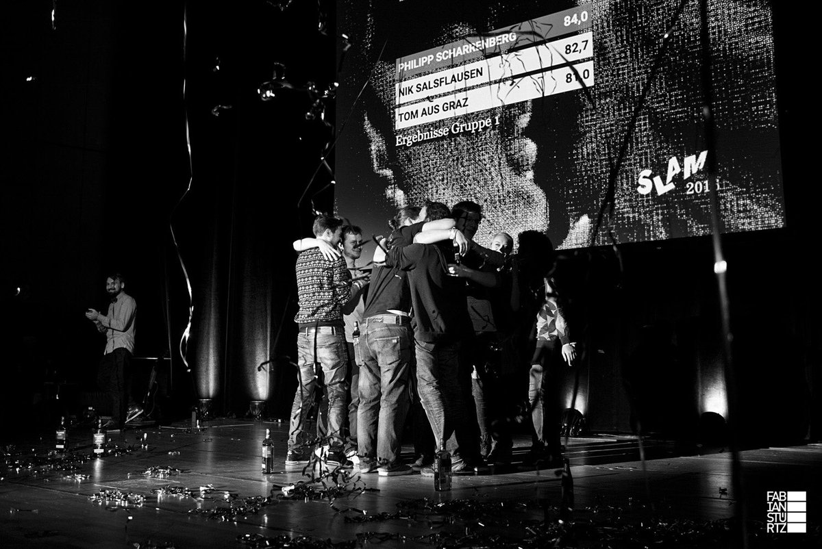 SLAM2016d's tweet image. About Last Night: Philipp Scharri Scharrenberg ist deutschsprachiger Meister des Poetry Slams 2016. (Fotos: Fabian Stürtz) #slam2016