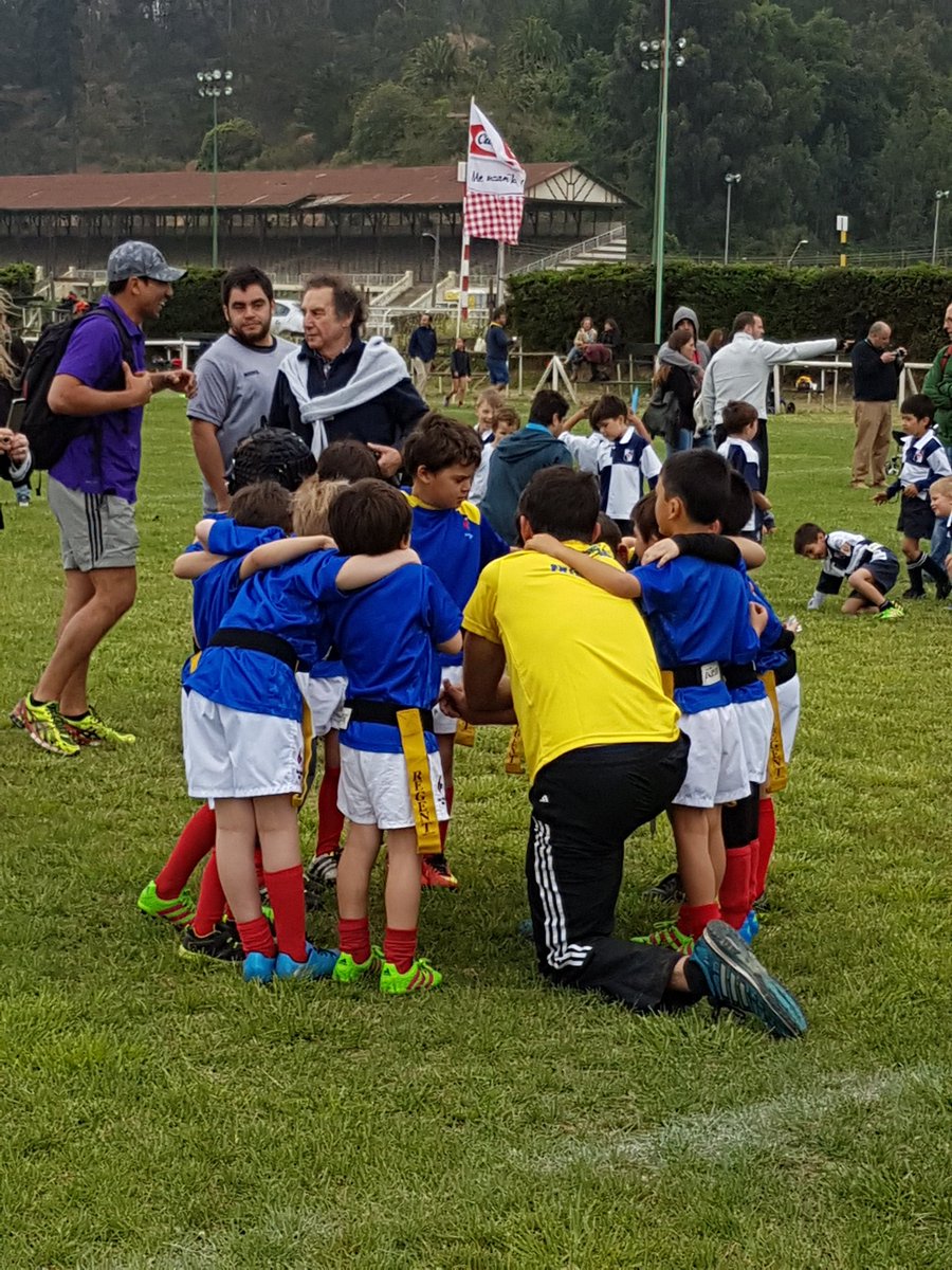 V_Sporting's tweet photo. Preparando la estrategia antes de jugar #StadeFrancais #SportingRC #SportingEs+ https://t.co/2Hq9iqCJuZ