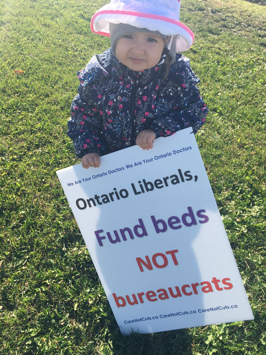 OnCall4ON's tweet image. Outside @VickyRinguette's campaign office. Join us to protest against @OntLiberal healthcare cuts!

#onpoli #NWG #StoneyCreek #NiagaraWest