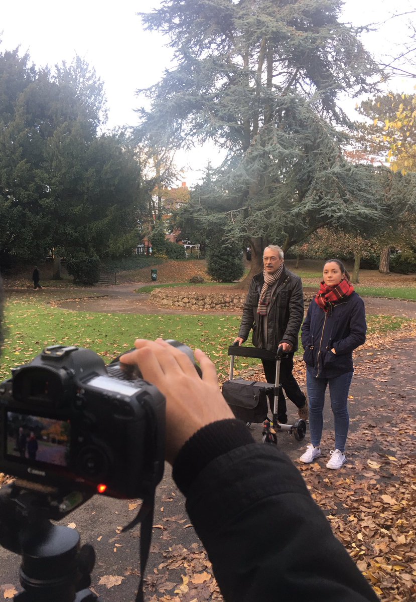 CarrotLondon's tweet photo. Finally out in the park, shooting!! https://t.co/vwiCFHifkc
