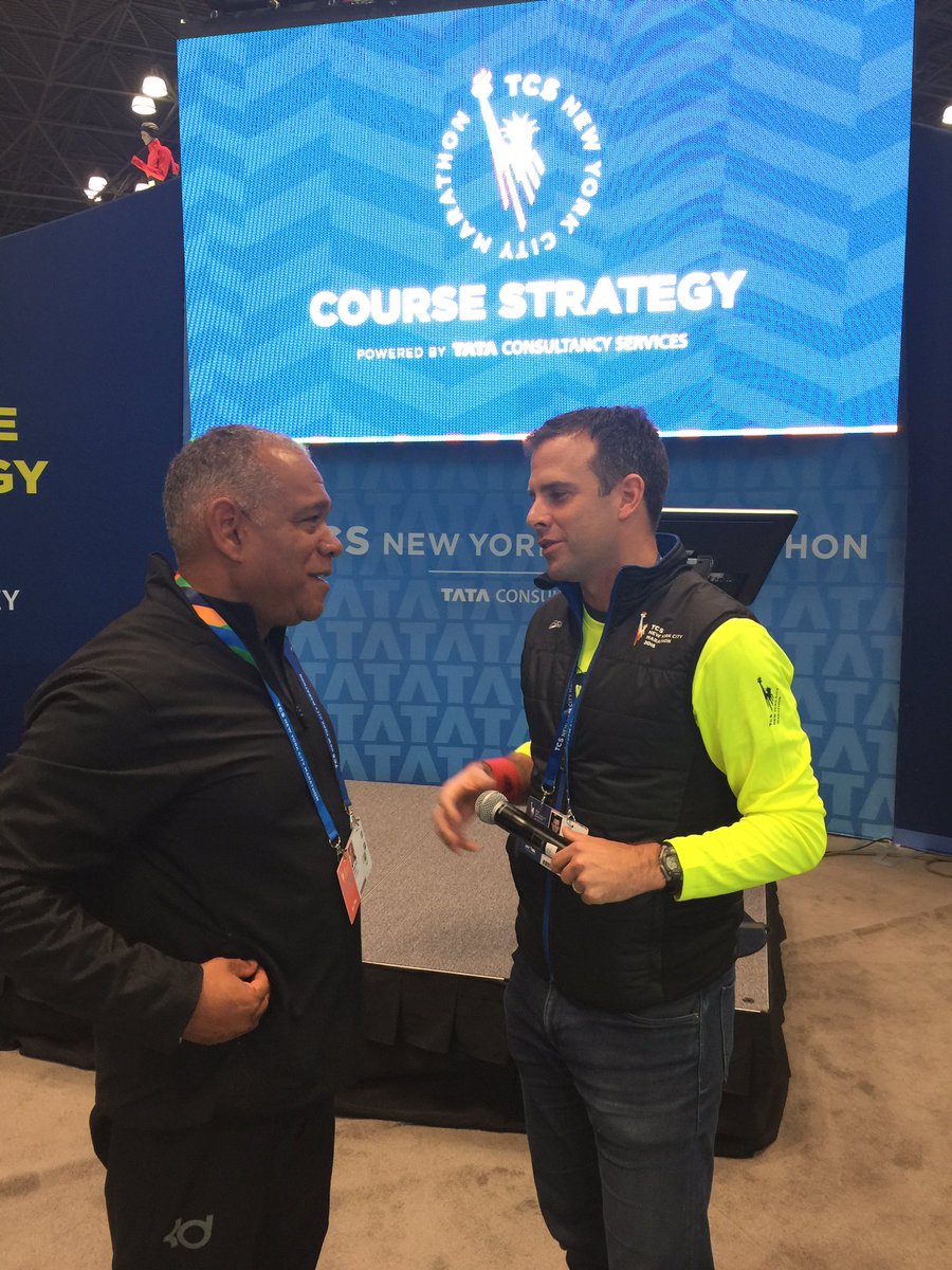 mikeschnall's tweet image. .@nyrr Coach @Johnhonerkamp sharing #CourseStrategy w/ @NYCParks Commish @mitchell_silver at @nycmarathon #Expo.