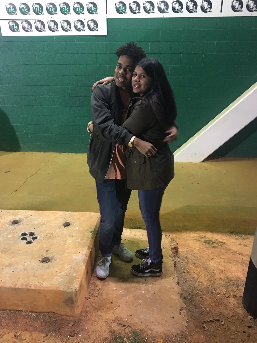 luzzolveraa's tweet photo. #abondthatcantbebroken ❣️ https://t.co/o05hPOWjAw
