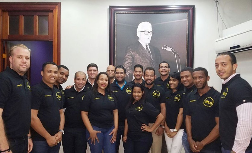 PLDenlinea's tweet photo. Jóvenes del PLD van a Washington.

@JuventudPLD reinicia formación internacional de jóvenes líderes.

https://t.co/Z2T8EwjupB https://t.co/SPvNCcg334