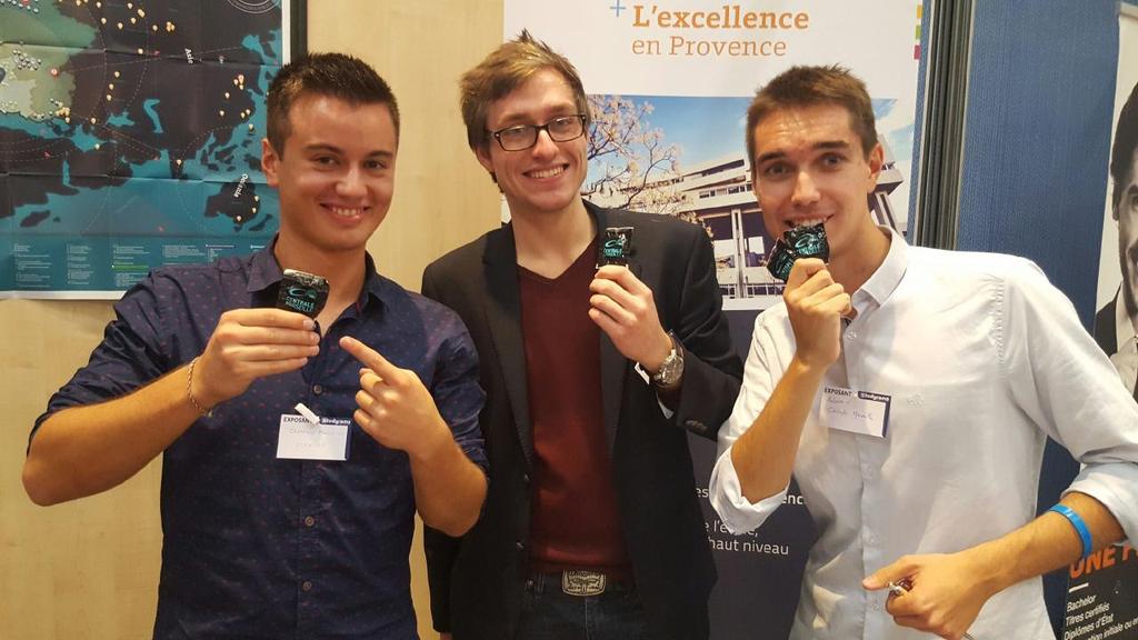 Les nouveaux goodies <a href="/CentraleMars/">Centrale Marseille</a> , parfait pour sortir couvert ! 
Cc <a href="/DurexFrance/">Durex France</a> <a href="/wibix/">M@xime</a> <a href="/Anton1v/">Antonin Vorkaufer</a> <a href="/Ne10/">Nicolas Chapuis</a>