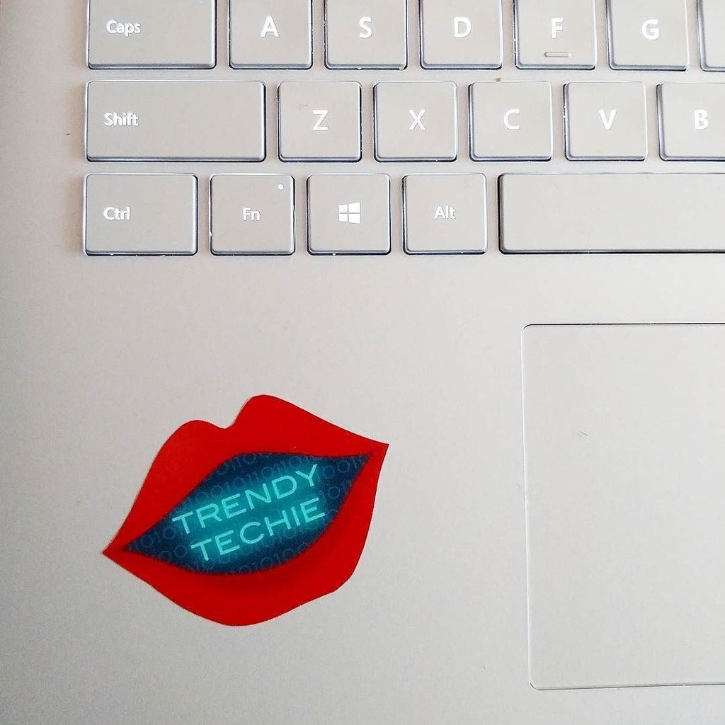 SageFranch's tweet photo. So happy with my new #trendytechie stickers! I've got my whole team repping the lips now a… https://t.co/kgWhrdjWw2 https://t.co/cfQ7pKeTrb