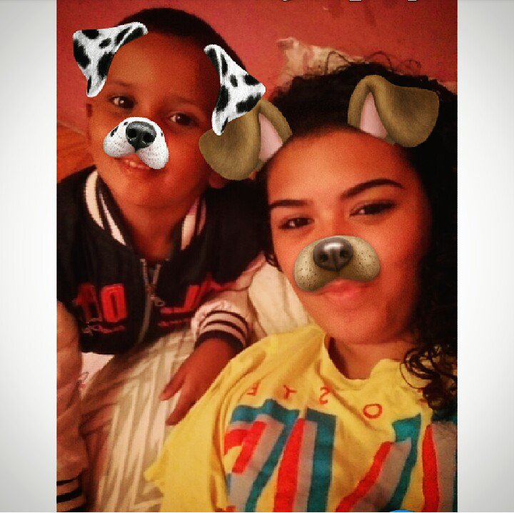 cassiaelleen's tweet photo. um amor por essa foto #daquicommeubebezinho #Guui 😍💙 https://t.co/Qh7hJdMUXu