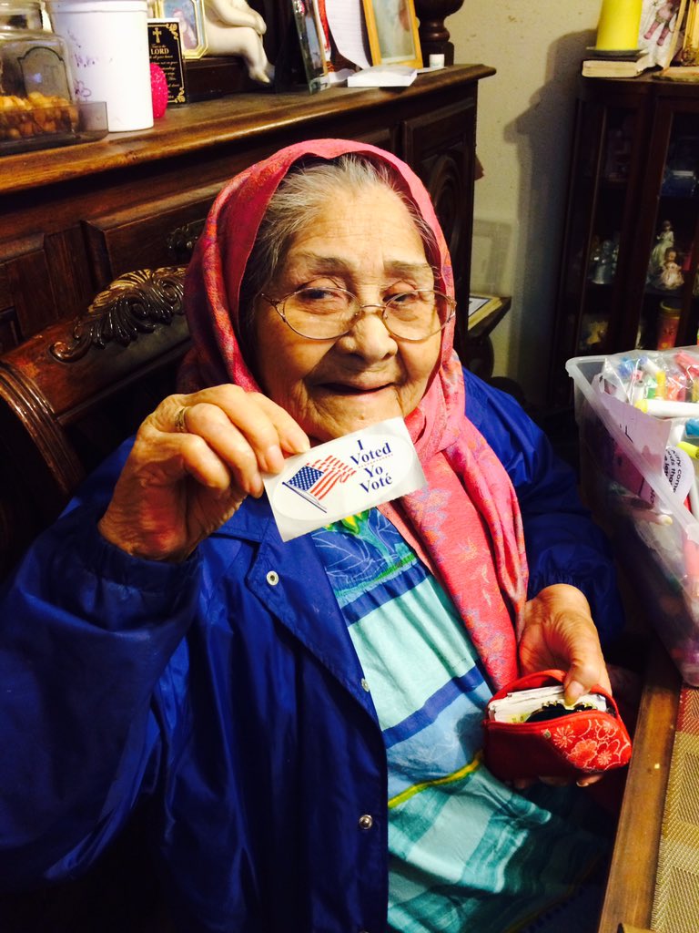 TeamMari2016's tweet image. Ms. Quintanilla, @deleon_mari 86 year old grandmother voted for her granddaughter #rgv