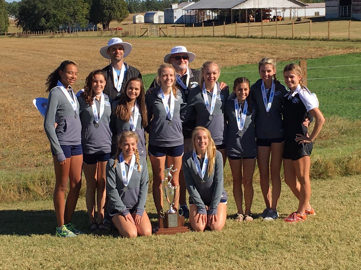 SCHSL's tweet photo. Congrats to the 3A, 2A and 1A Champions! #SCHSL #XCFINALS16 https://t.co/QwY65KoHVL