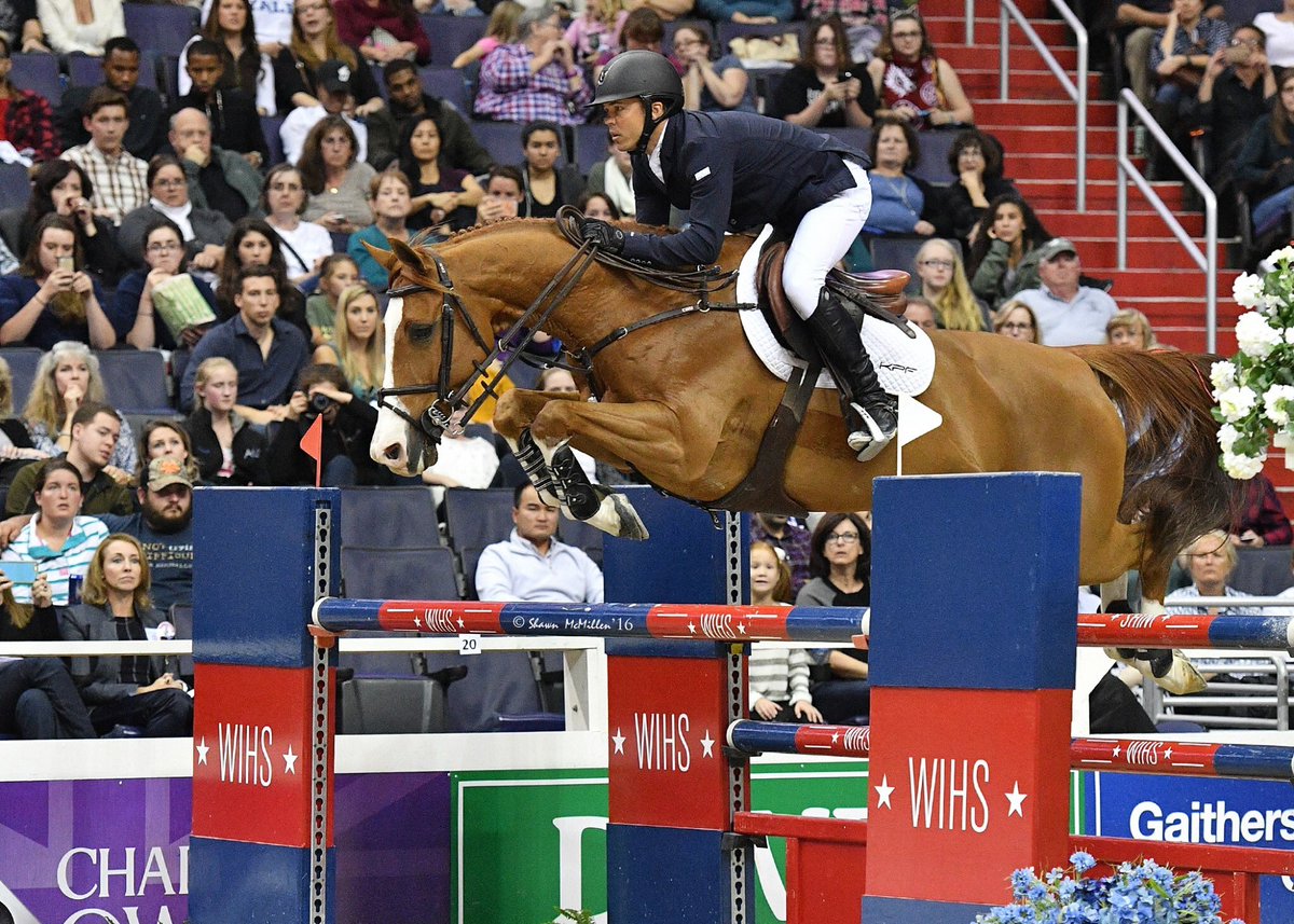 USequestrian's tweet photo. 📺🐴Tune in to @NBCSN at 1:30 p.m. ET tomorrow to watch the $130k #FEIWorldCupNAL Washington!
Don't forget to turn your clocks back 1 hour 🕜 https://t.co/nFFWfVbhGC