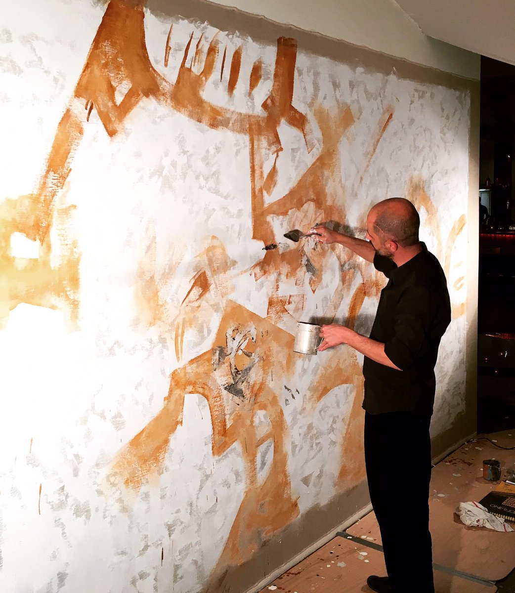 gbmarchetto's tweet photo. @FrancoHuller #art at #comorestaurant #wemakearthappen #Prague #amazingtime #amazingplace https://t.co/pDFHjiQeKV