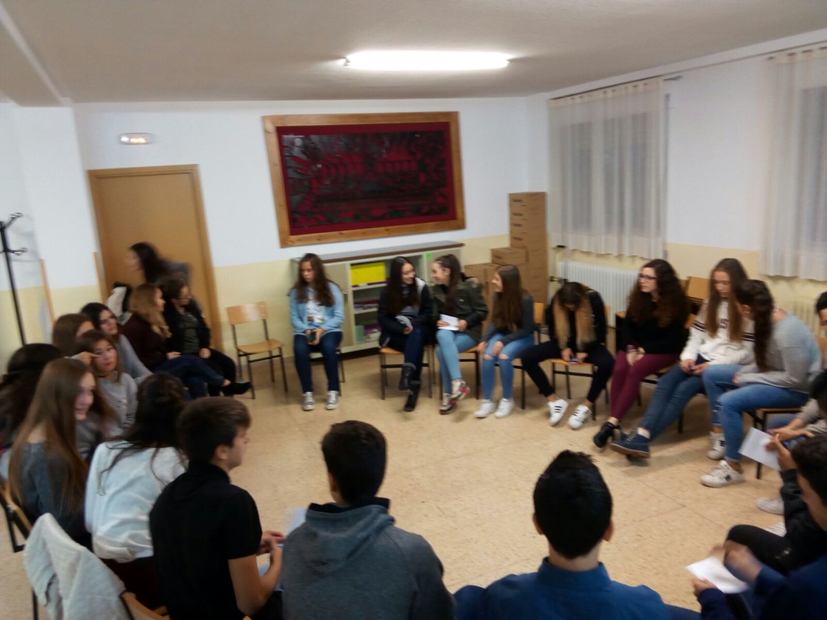 asolidaridad's tweet photo. Gracias a Jorge y María hemos tenido una gran #catequesissolidaria con @AdolescentesSG #testimonio #voluntariado https://t.co/nC2bMG1EVu
