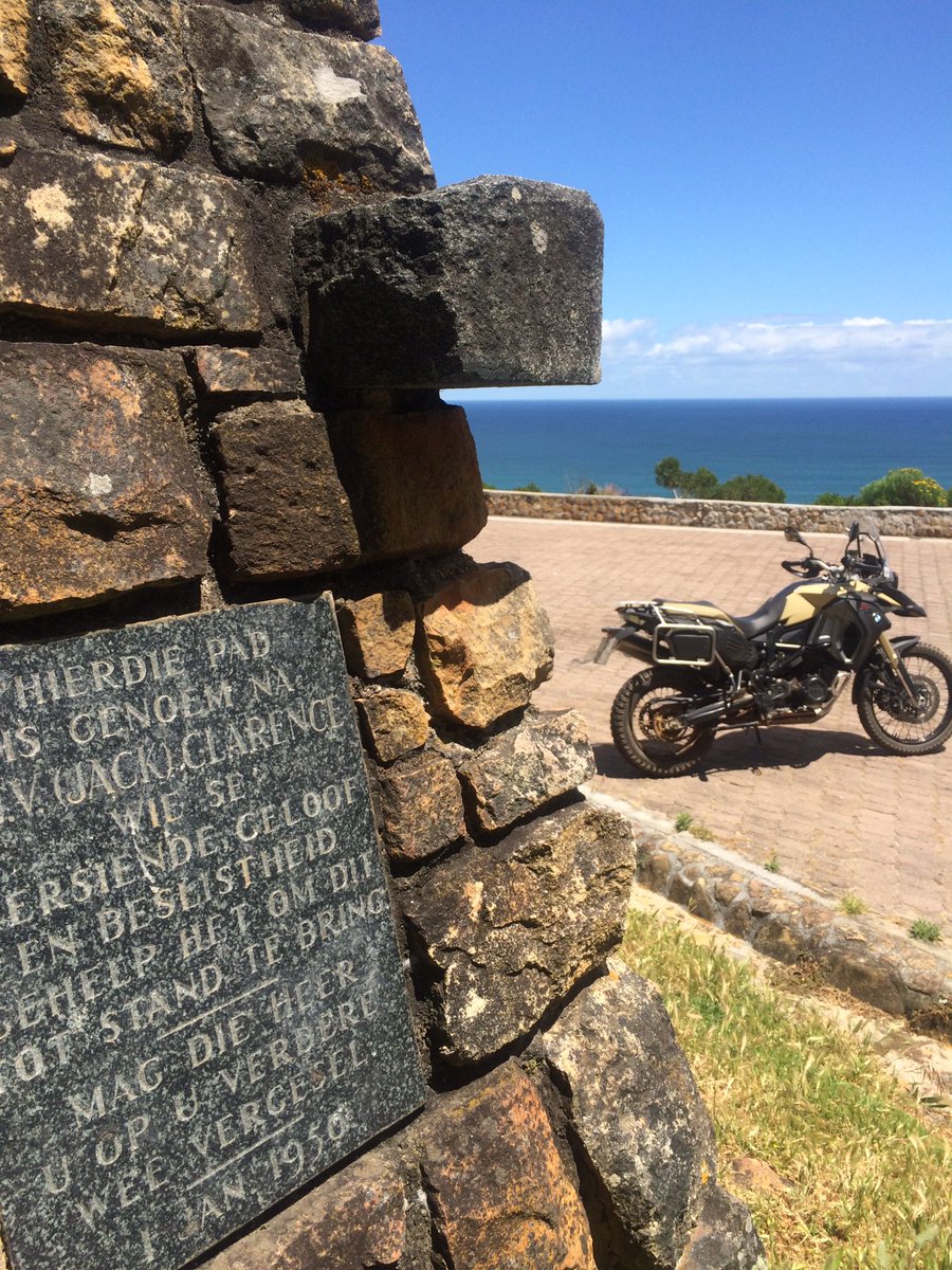 Tjoppie25's tweet photo. #clarencedrive 21kms of absolute joy #shesallthat #Warrior #tjoppie #makelifearide #gs800adventure @ZambesiMotorrad @Bikeroutescoza https://t.co/qIEIL6FHHQ