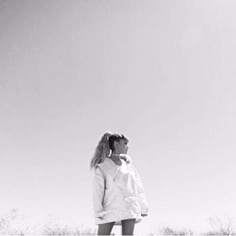 DRarianagrande's tweet photo. Ariana vía Instagram. https://t.co/dSDAUQWsvj