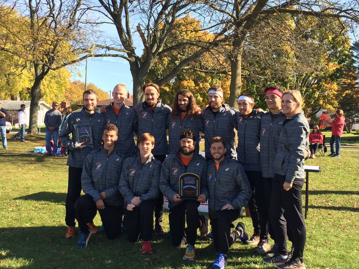 TannerW02's tweet image. WE FINALLY DID IT!!! Bringing the trophy back to Indiana Tech 🏆#ITXC #MyFamily