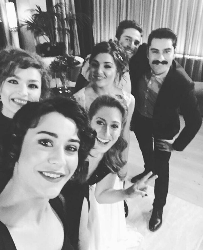 asli_alaa's tweet photo. Biz Hazırız 💜 #BenimSevdam https://t.co/389GC2qUj1