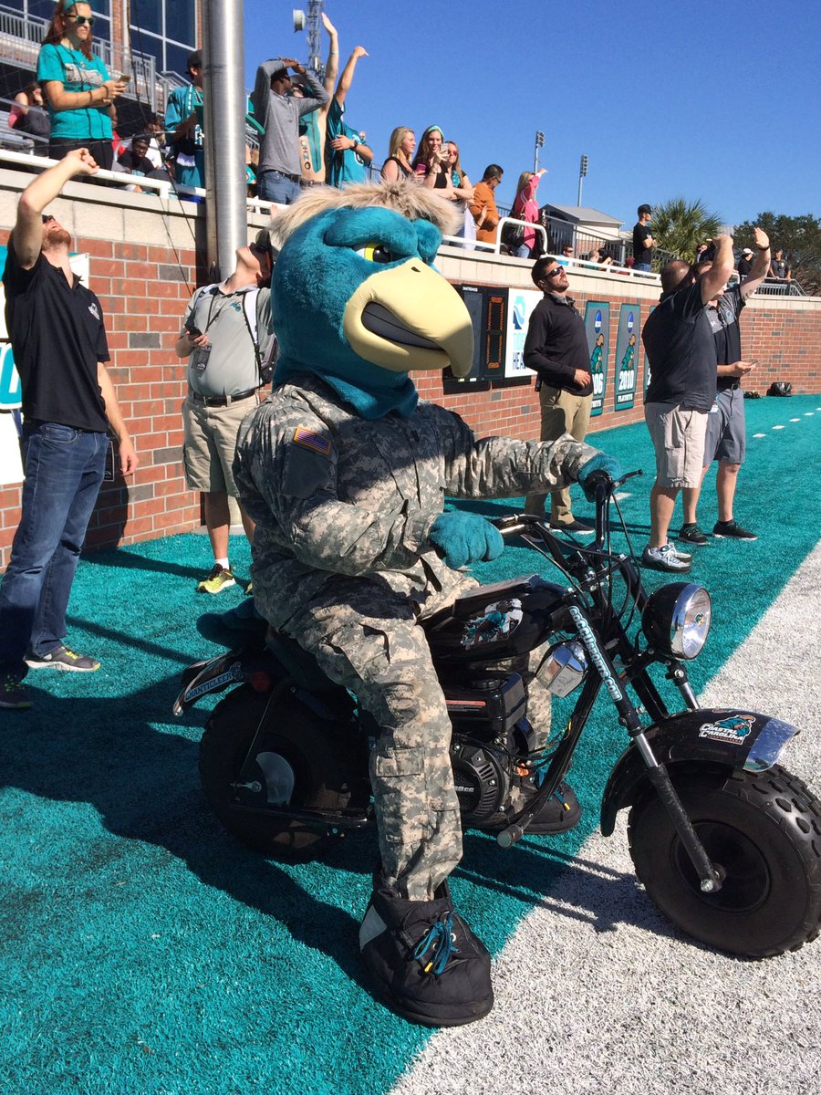 Coastal Carolina University tweet media