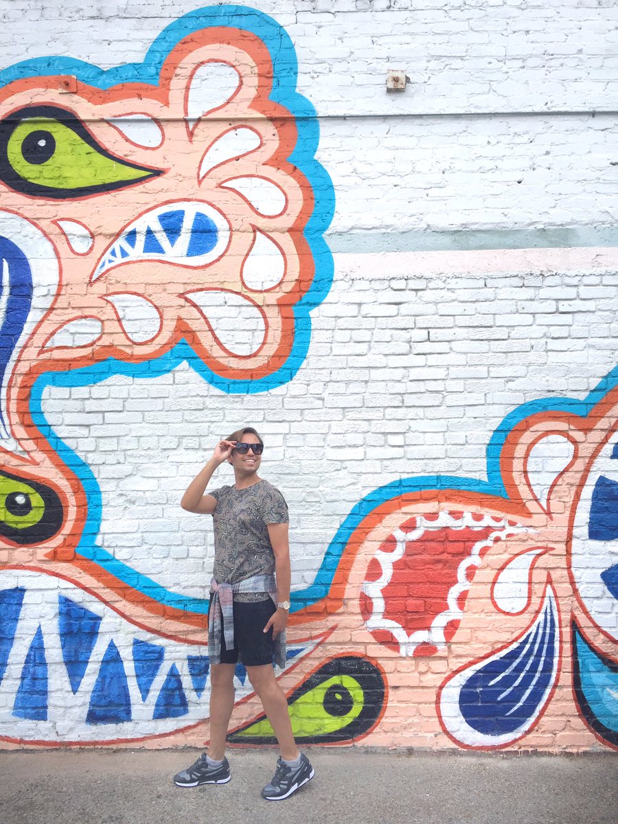 It's time to do the shopping 🛍at #FarmersMarket in #SantaMonica 🌴#LA #LosAngeles 🌴#California #CaliLife ✨💛✨ #Diadora <a href="/FootLockerEU/">Foot Locker EU</a> ✌🏻️😎