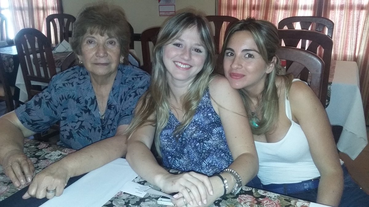 MFlorenciaBazan's tweet photo. Sábado de grabación con @cotimoreno  #DeFormosaAlMundo #LasLomitas #Formosa  #BuenaCompañía 😜😗 https://t.co/RMv1xGPxVP