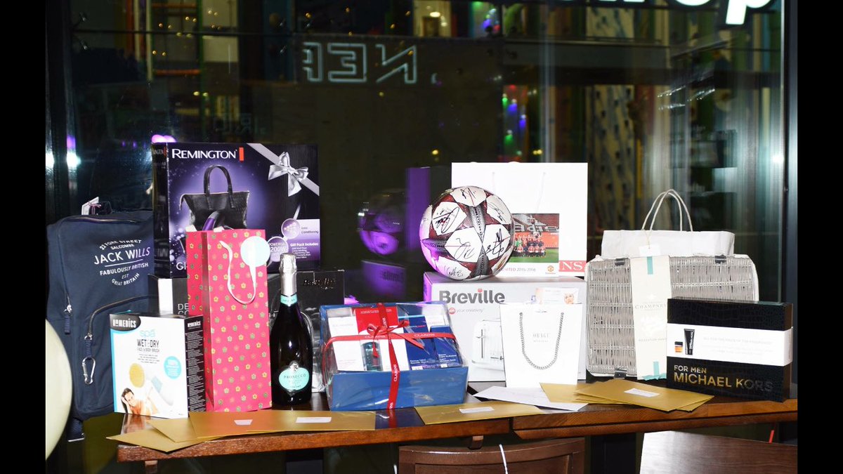 TheCFBall's tweet photo. Thank you @SolentHotel @kspawhiteley @WhiteleyPAHire @clarins_uk @NetPayGroup @Porsche for supporting @cftrust @Wessex_adult_CF @charity_shc https://t.co/PuQhbhlIrv
