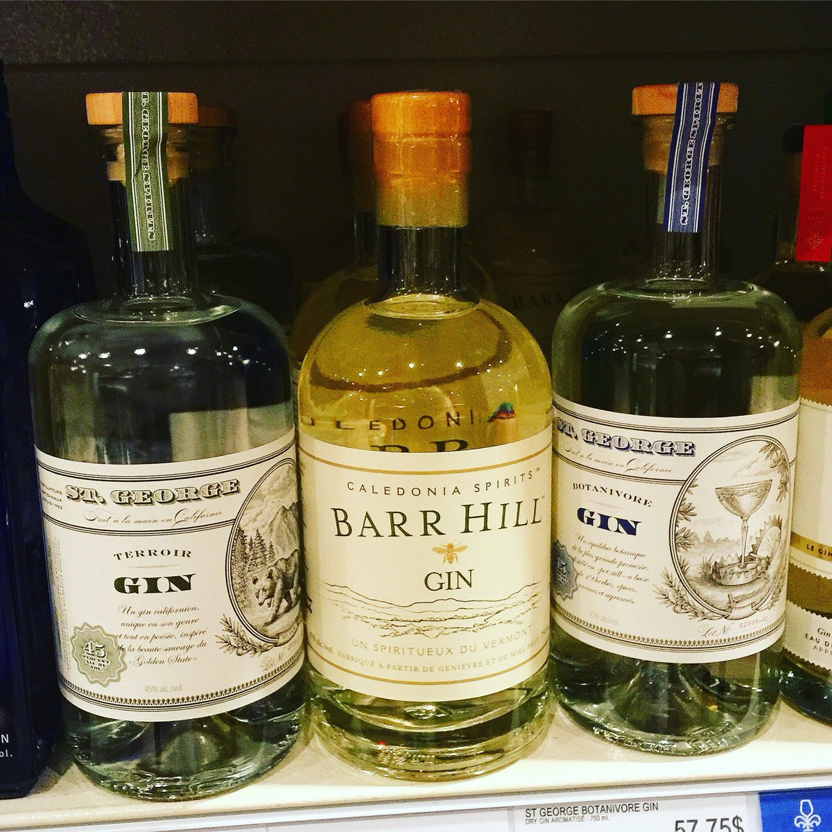 gideonstrauss's tweet photo. Rare #ginquest surprise in Outremont. (Quebec is a fine spirits desert.) ๐๐๐๐๐ for @StGeorgeSpirits @CaledoniaSpirit @SAQCellier. https://t.co/21SioI4AvD