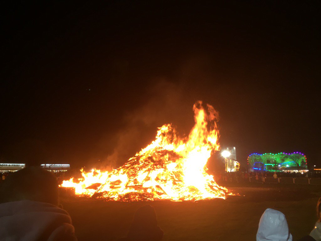 WARMTH in Victoria Park!! @SHRTRoundTable <a href="/insouthport/">In Southport</a> @visandrewbrown