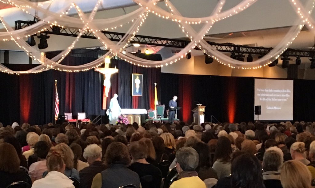 wocmke's tweet photo. Amazing speakers #womenofchrist2016 @FatherJohnBurns #yearofmercy #godsloveinaction #divinemercy #deepprayer https://t.co/lcBFtJDKJ3