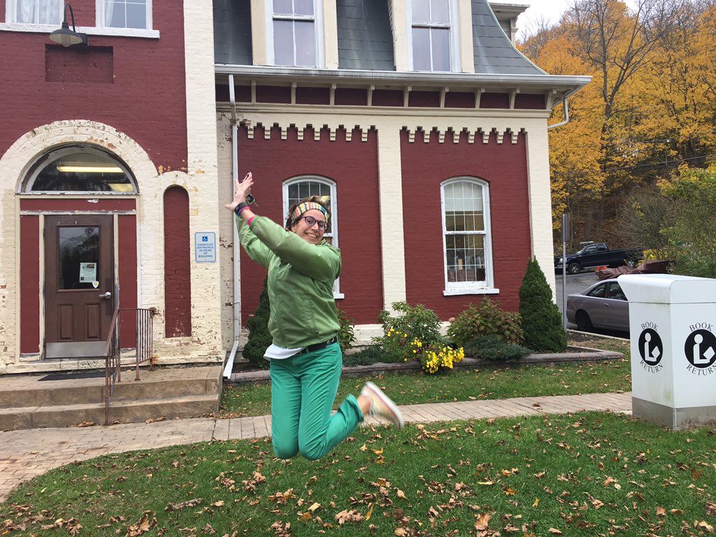 staceybethr's tweet photo. This morning I was at #nyla2016 and now I am at my local @CastletonPL checking out books! #librarianlife https://t.co/MUU5xDEqCI