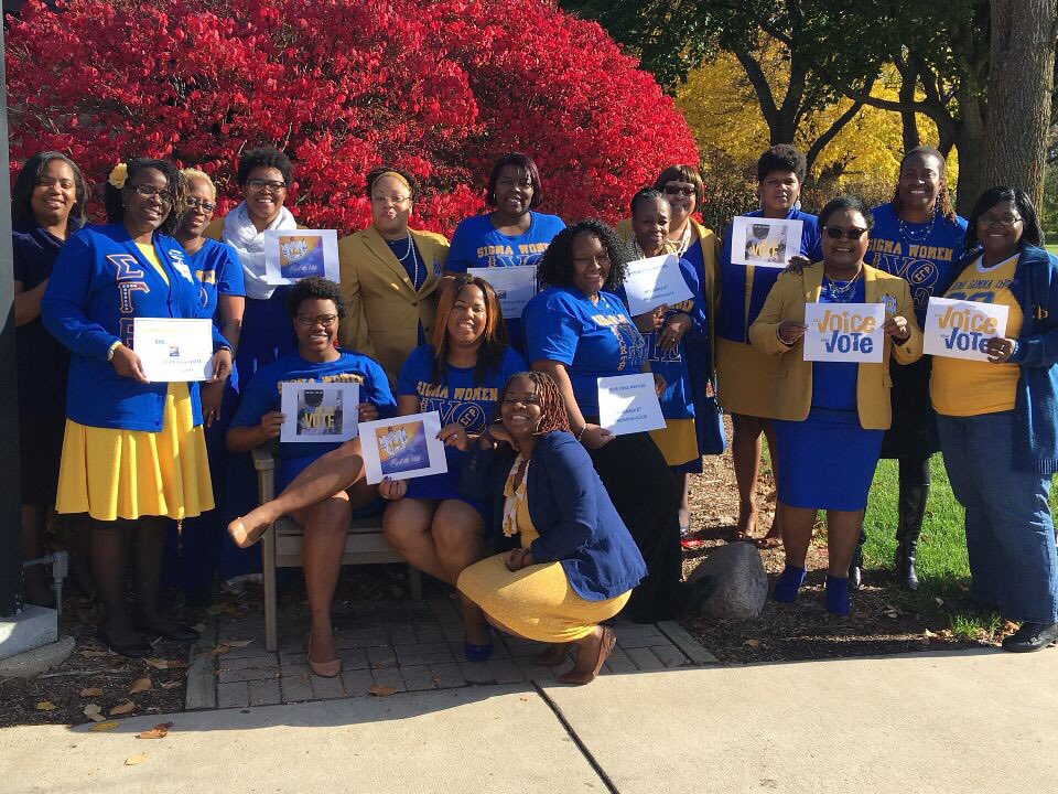 SGRHO_GPS's tweet photo. #RHOck the Vote
#MySoRHOrsVote
#YourVoiceYourVote 💙💛🐩 #SGRHO #SigmaGammaRho #November8 https://t.co/pZwNt20gvI