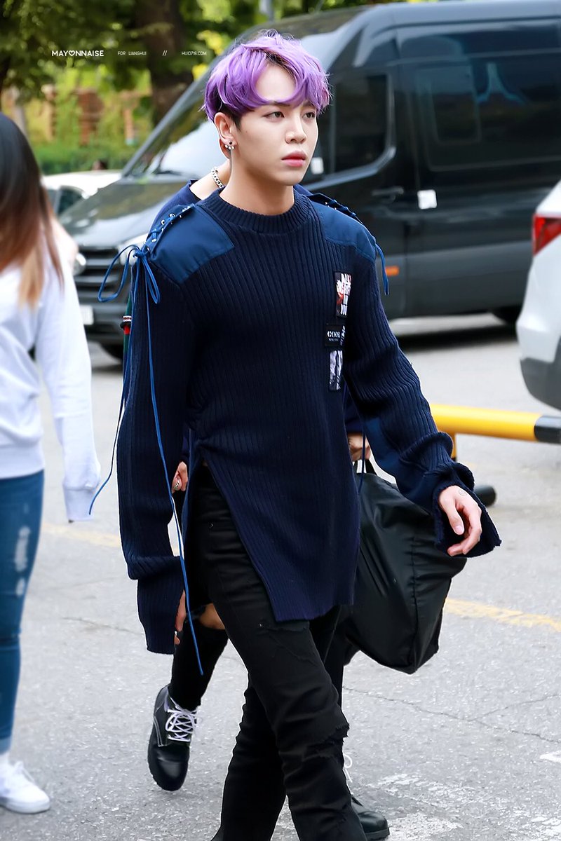 MAYONNAISE_HUI's tweet photo. 161021 뮤뱅재출근

#24K #투포케이 #HUI #휘

@24k_LIANGHUI https://t.co/IlFqP8UjKF