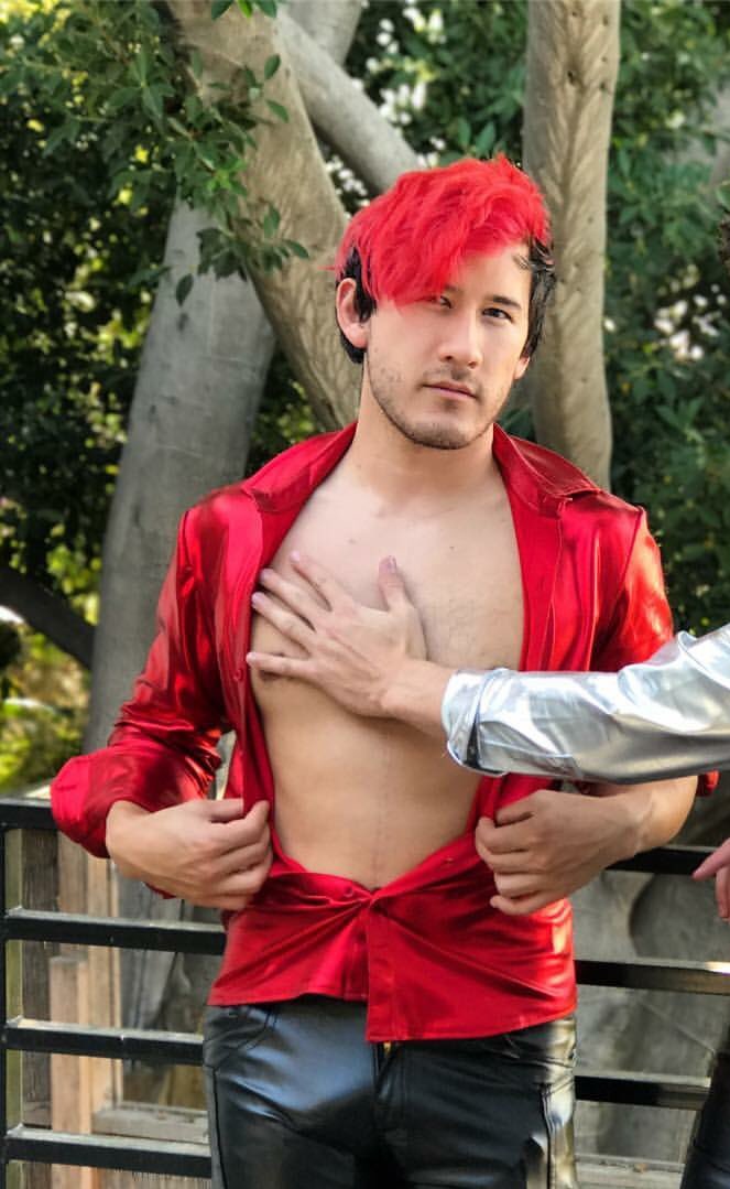 Celebrity Bulges on X: markiplier bulge (r)