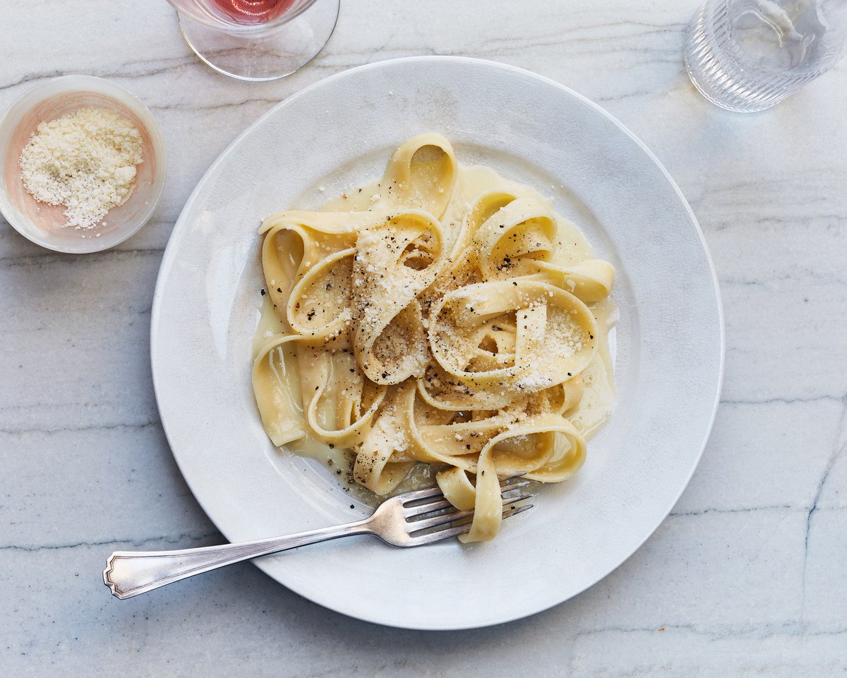 PODCAST: Craving pasta and couch time? Great chat nailing saucy, glossy pasta Photo <a href="/bonappetit/">Bon Appétit</a> #food #podcast bit.ly/2fAC4nP