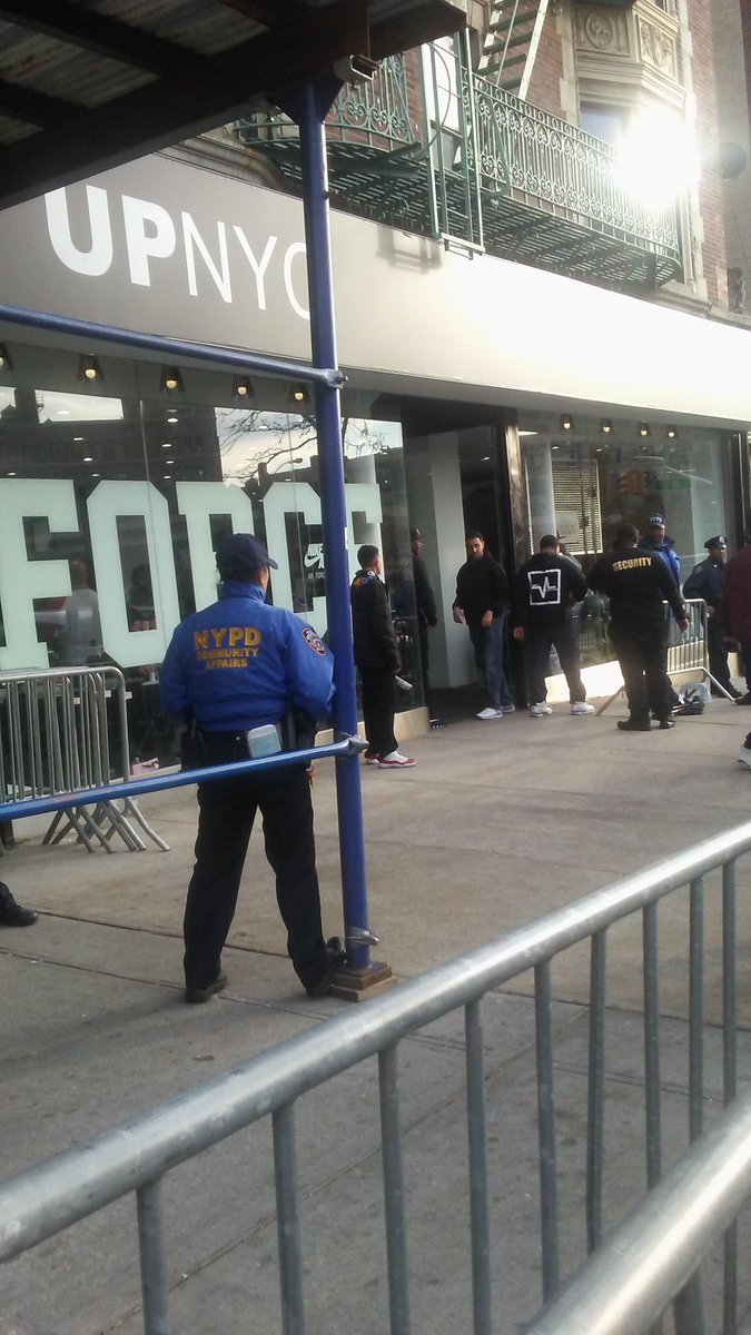 upnyc sneaker store website