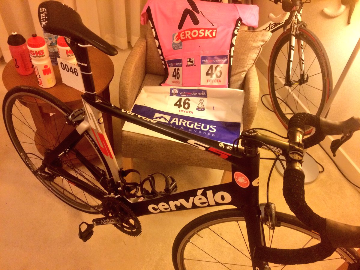 #granfondocesme hazırlıkları tamam! Yarın sabah <a href="/veloturk/">Veloturk</a> ' ün "2000 çocuğa 2000 bisiklet" projesine destek için tekerlekler dönecek.