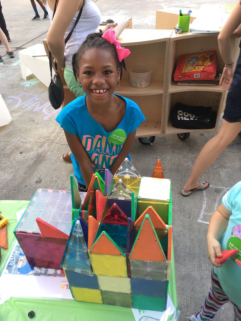 PlayBuild_NOLA's tweet photo. This little #Magna-Tect has designed a house for @Beyonce with a 5-car garage! #designgoals #PLAYMLK #PlayBuild https://t.co/ASGs0PYOex
