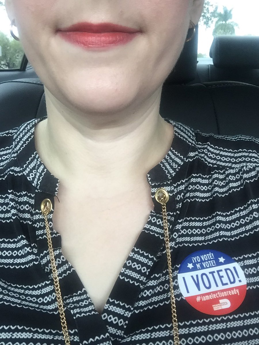 academia_vicki's tweet photo. Because it's important! #earlyvoting2016 https://t.co/iTfJ8GVvJV