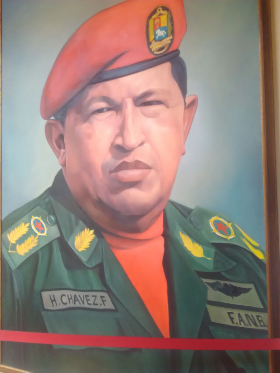 angels_psuv's tweet photo. Duelale a quien le duela, jamas en la vida podrán borrar el recuerdo y el legado del Cmdte Hugo Chavez #ChavezViveEnTi  .@dcabellor https://t.co/zJBUzAZ6Od