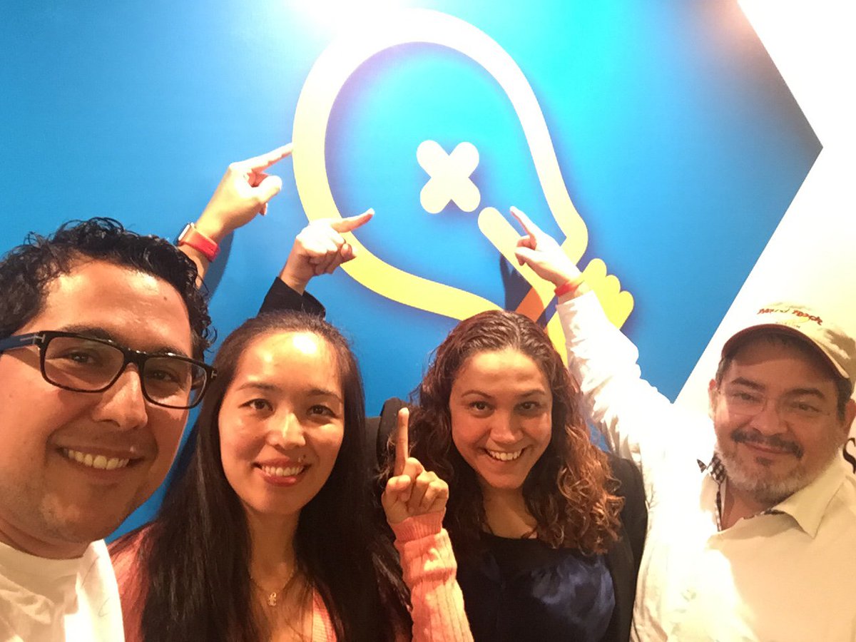 DavilaDavid's tweet photo. Después de presentar el #twittpitch en el #healthathon2016 #tecsalud https://t.co/zvo6w5wVQ8
