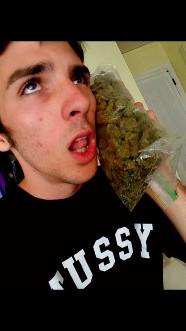 Mood: https://t.co/KgT9Uwf4bu<a href="/tag/tapin"class="tags"><span>#tapin</span></a>