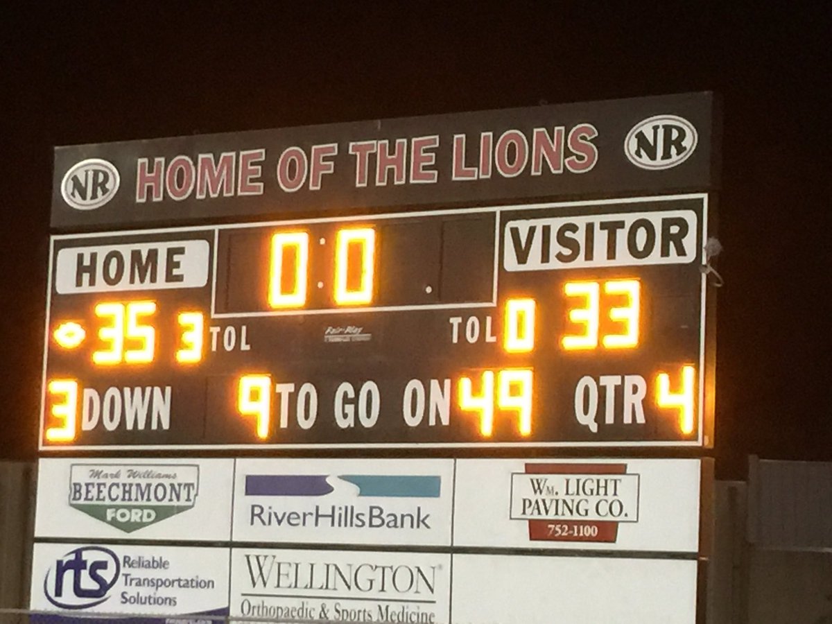 First playoff win since 2001 for the Lions. Coach Bird &amp; Coach Stratton only 2 coaches in NR history to win a playoff game. #NRPRIDE!