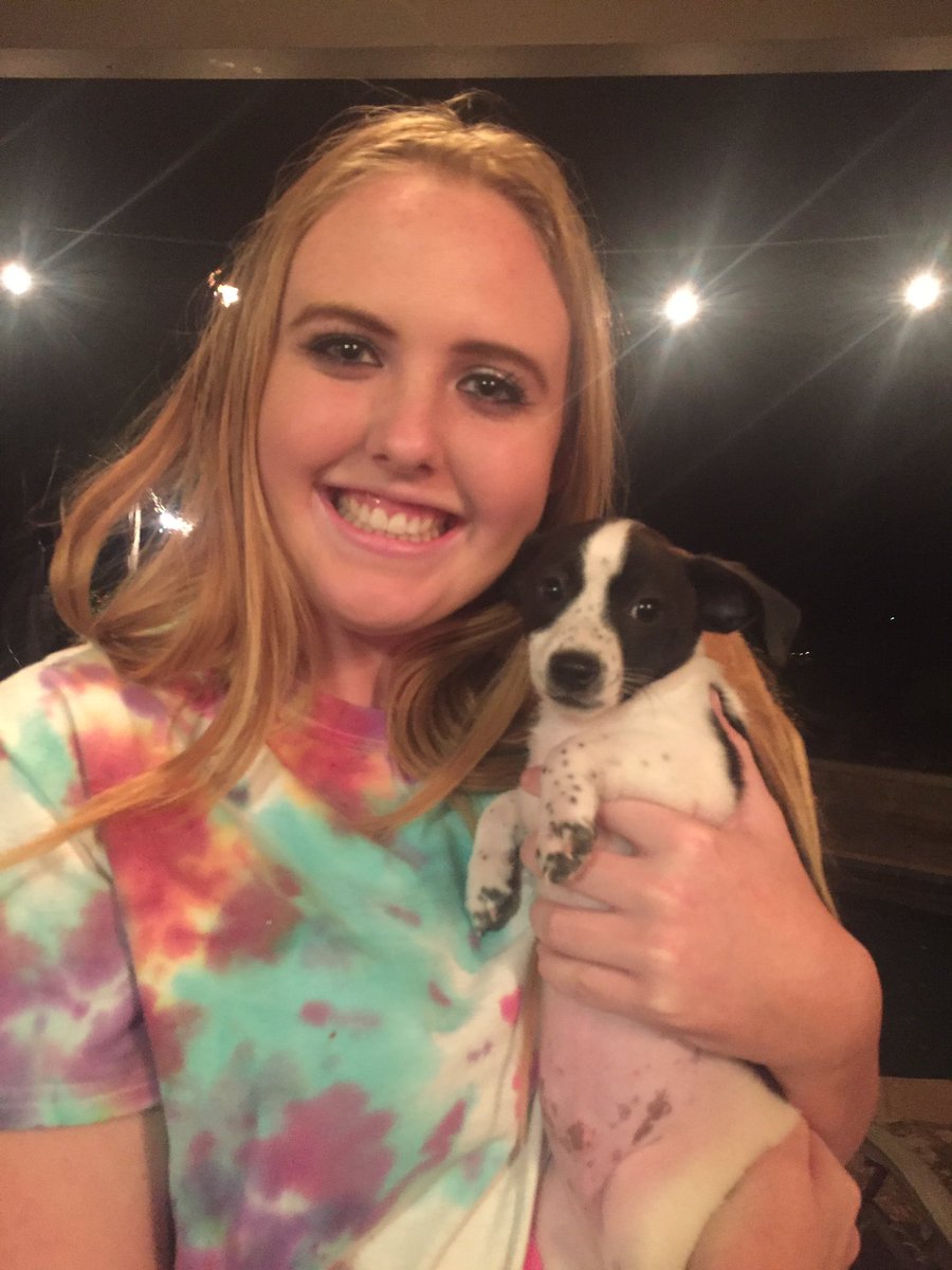 hannah_legler's tweet photo. IM IN LOVE😍❤️ https://t.co/bd4iQgLw9W