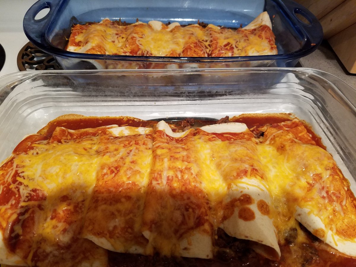 KentuckySuzanne's tweet photo. #homemadeenchiladas #ole 👏👏🍽🍽 https://t.co/cqgSuc41WG