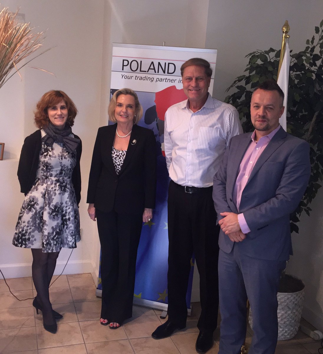 PLinLasVegas's tweet photo. Happy to host Senator @Anna_M_Anders on her visit to @DiversifyNevada @PACCNV @PolishEmbassyUS @PLinLosAngeles https://t.co/6ltfodAWGJ
