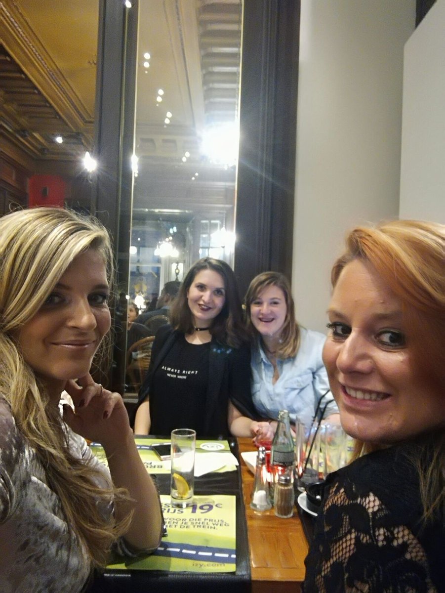 Going  away dinner. Thanks  ladies!  #hkmloveshershero #greatplacetowork #satc <a href="/HeuninckSophie/">Sophie Heuninck</a> <a href="/Hunkemoller/">Hunkemöller</a>
