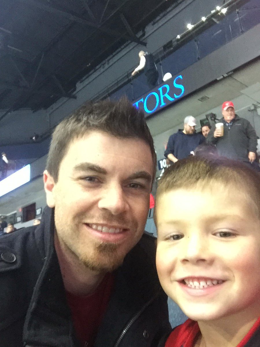 aaronlhoffmann's tweet photo. Happy 7th birthday Mack. @griffinshockey #gogrg https://t.co/DR2oEz8nzz