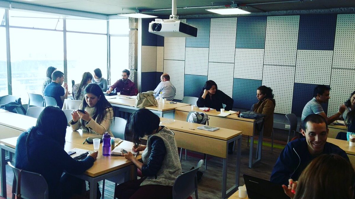 DiplomadoSocial's tweet photo. @DiplomadoSocial Diplomado de Emprendimiento Social con:
@VladGuz 
@UniJaveriana 
@bernalinnova https://t.co/vA8E3AT89o
