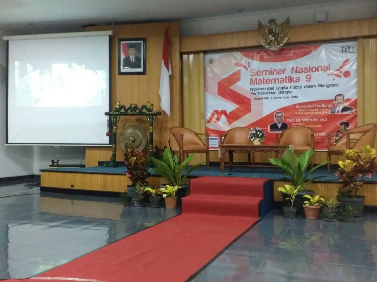Kami tunggu di Auditorium FMIPA UGM yaa 😉
Registrasi mulai pukul 7.30 WIB #semnastika9