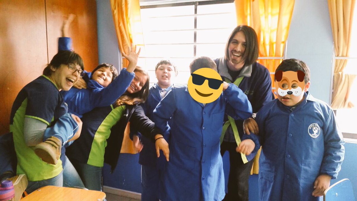 fernigz's tweet photo. Lo mejor de la clase de matemáticas, fue llegar a desordenarla 😍#ASPAUT https://t.co/jDc8tzBCR5