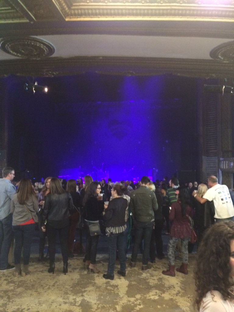 LizzyP20100's tweet image. Elle King #chicago #rivieratheater