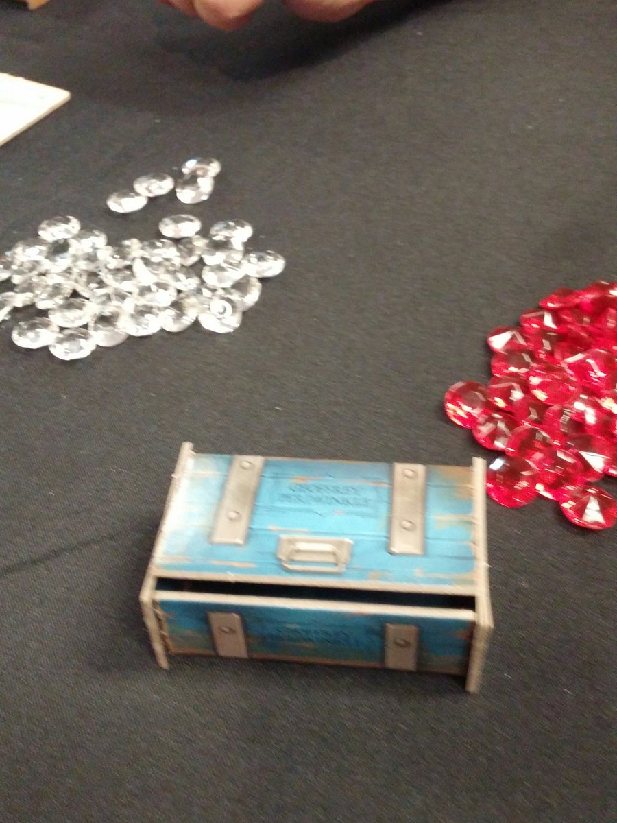 BgCornerSquad's tweet photo. Diamant #ExtraLife2016 @BoardgameCorner @TonganJedi @HauntedGameCafe https://t.co/wEkKMfZK9H
