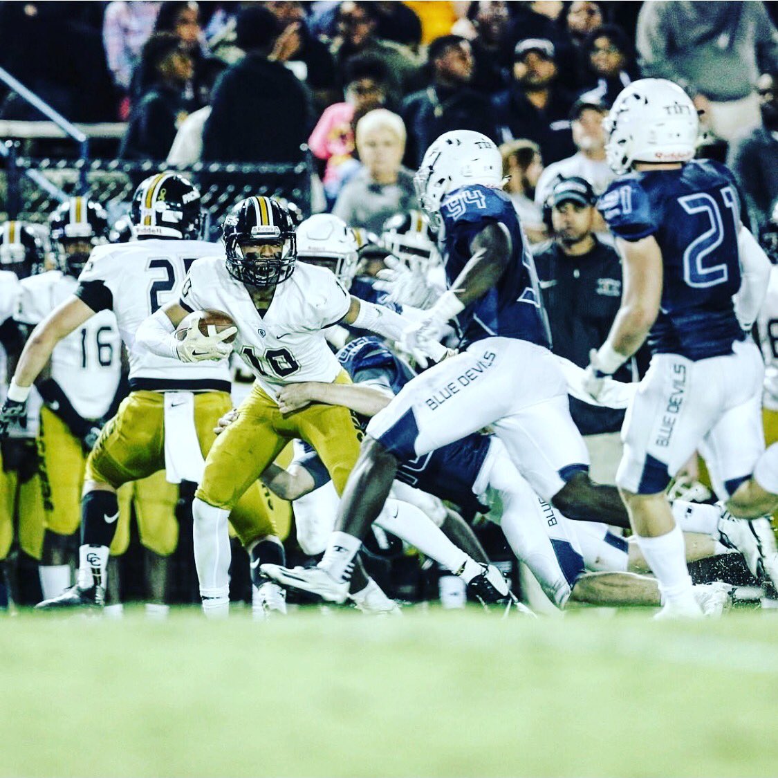 PonderTory's tweet photo. The season is just getting started 🤘🏾 #playoffs16 💍💍💍💍 https://t.co/yJaw9nrUbi